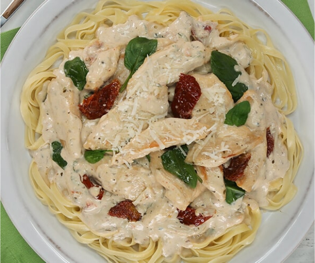 Creamy Chicken With Pasta Top Min